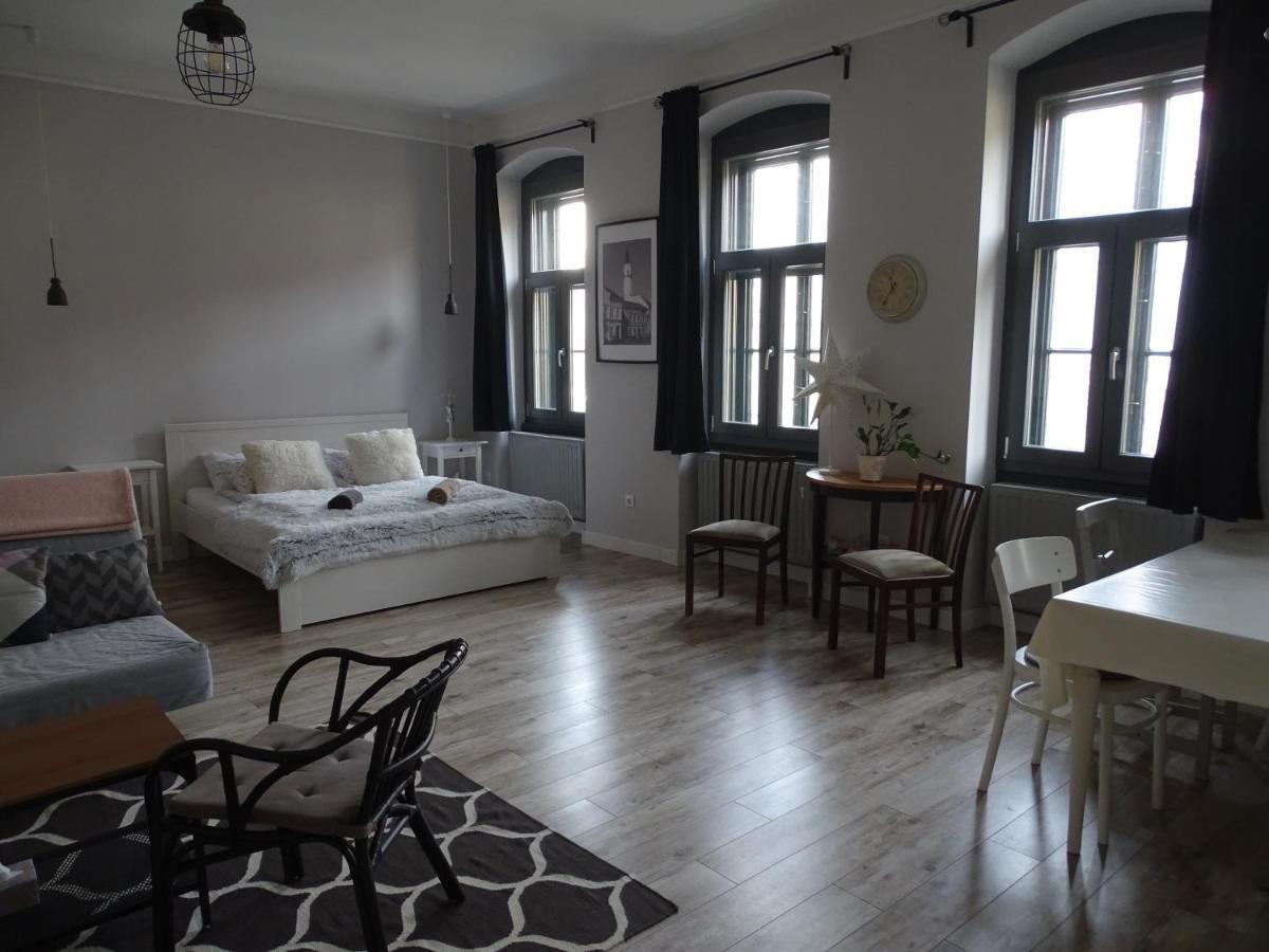Ovaros Apartman Veszprém Exterior photo
