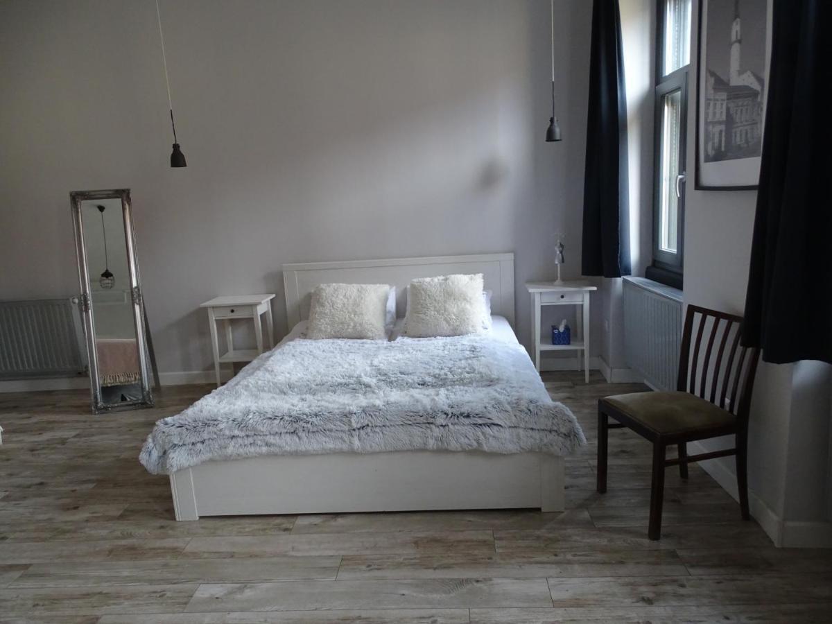 Ovaros Apartman Veszprém Exterior photo